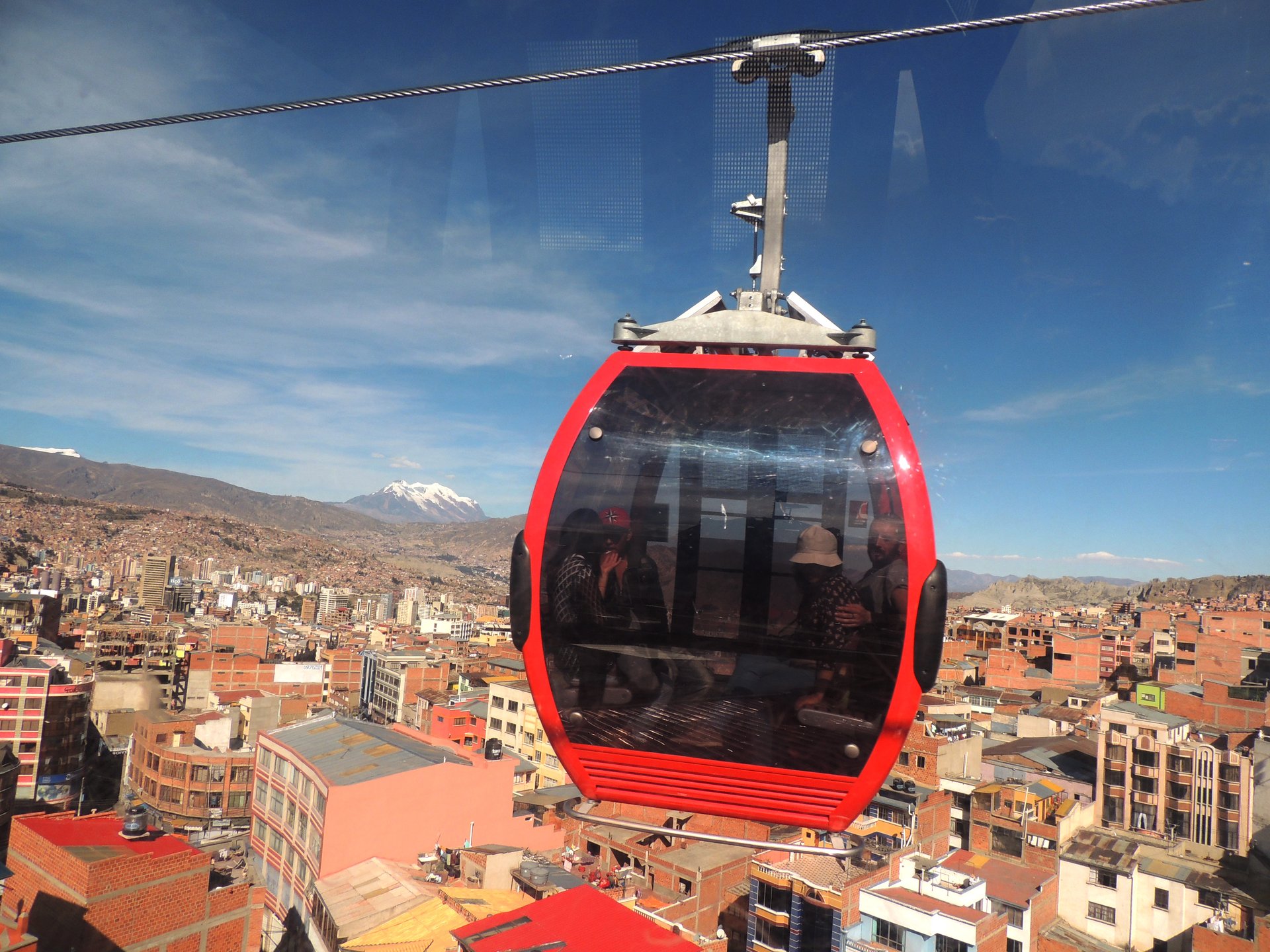 Red Line of Mi Teleférico — Central ↔ 16 de Julio
